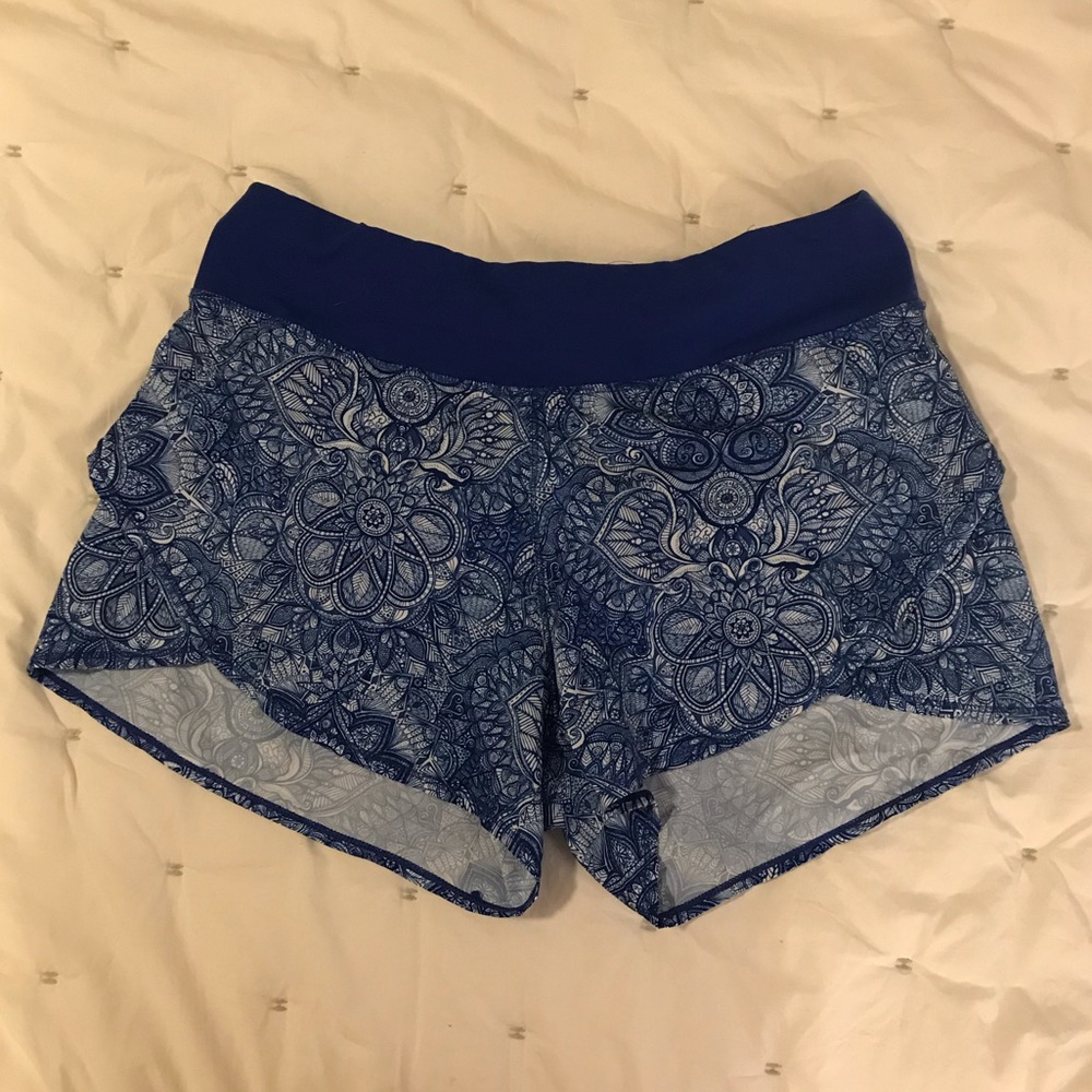 CALIA by Carrie Underwood Blue Patterned Shorts